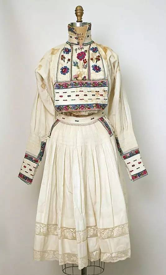 東歐傳統服飾藝術 鞋帽的傳承與特色